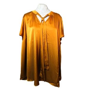 Gorgeous Torrid sz4 (4x) coppery satine short-sleeve tie detail blouse EUC